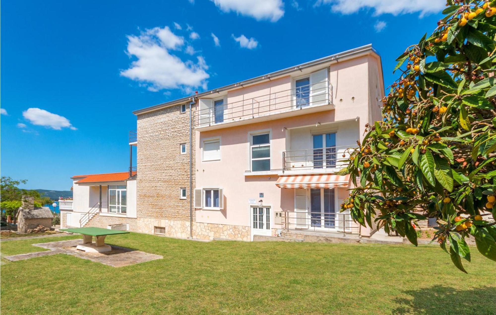 Awesome Apartment In Sveti Filip I Jakov W/ 1 Bedrooms Kültér fotó